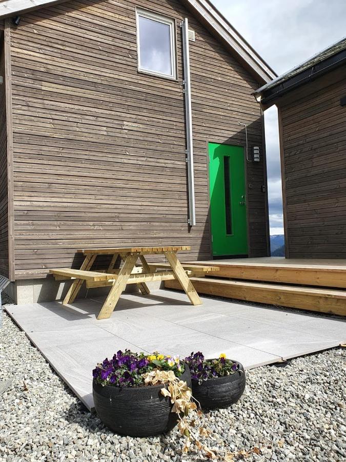 Tiny Mountain Cabin With A Panoramic View Giljane Экстерьер фото