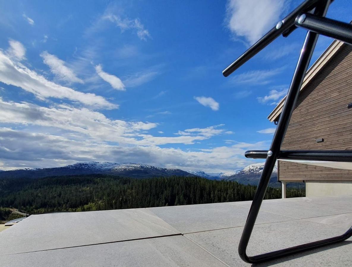 Tiny Mountain Cabin With A Panoramic View Giljane Экстерьер фото