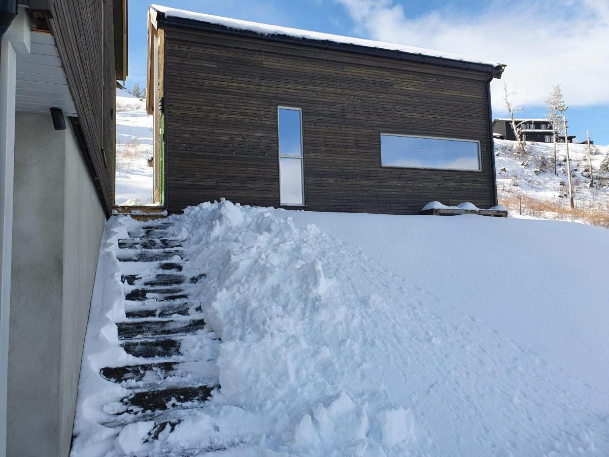 Tiny Mountain Cabin With A Panoramic View Giljane Экстерьер фото