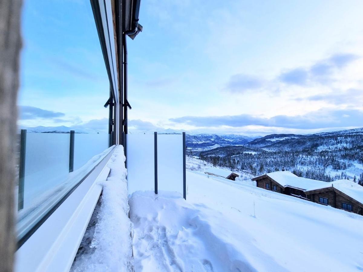 Tiny Mountain Cabin With A Panoramic View Giljane Экстерьер фото